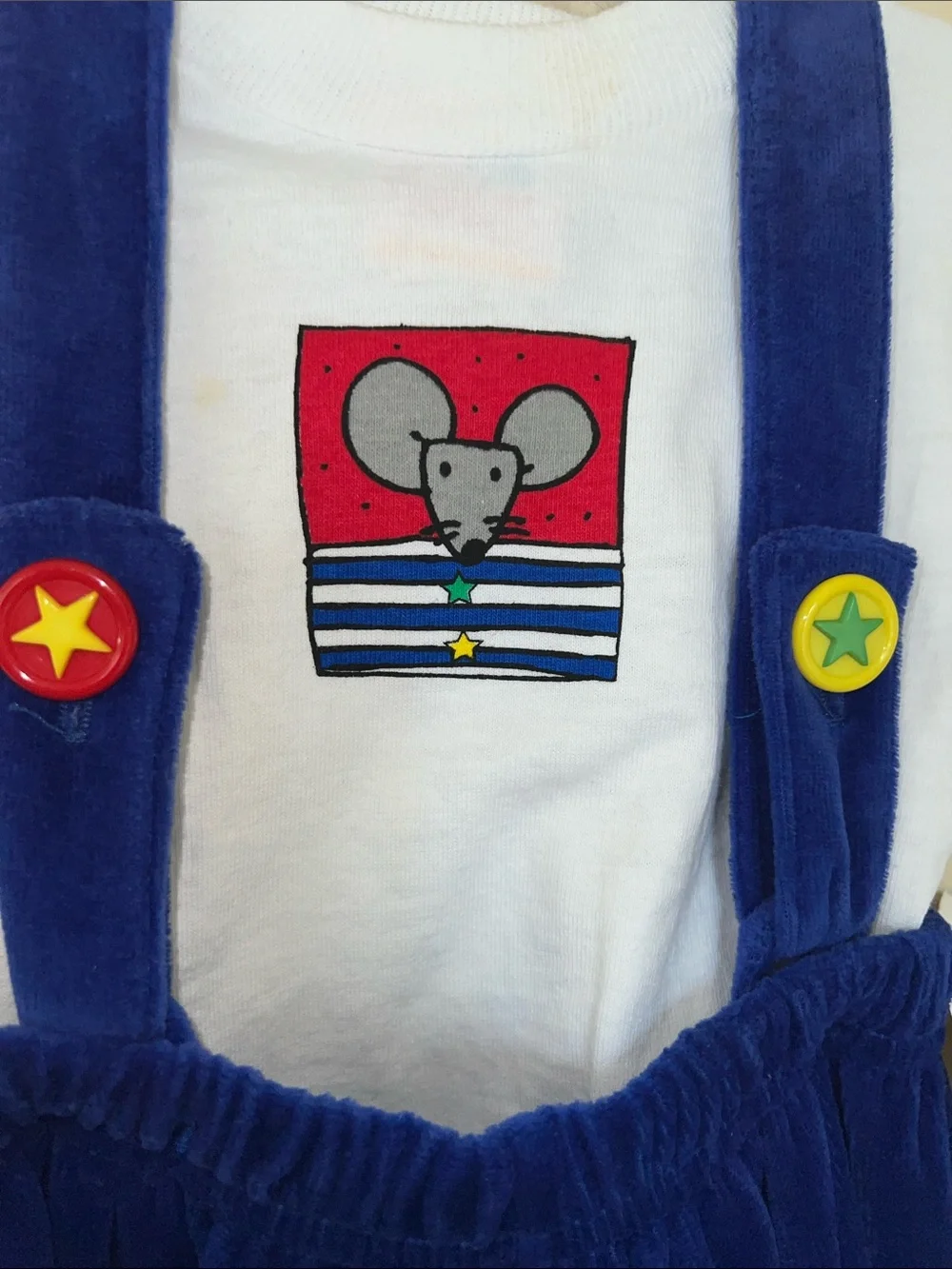 Vintage Kids 2 Piece with cute Mouse and Star theme.